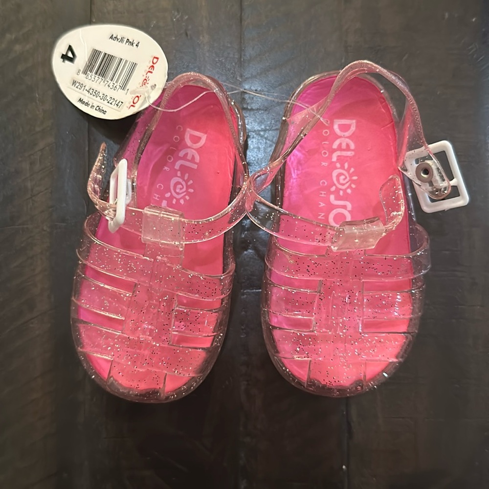 NWT Toddler Del Sol color changing sandals size 4